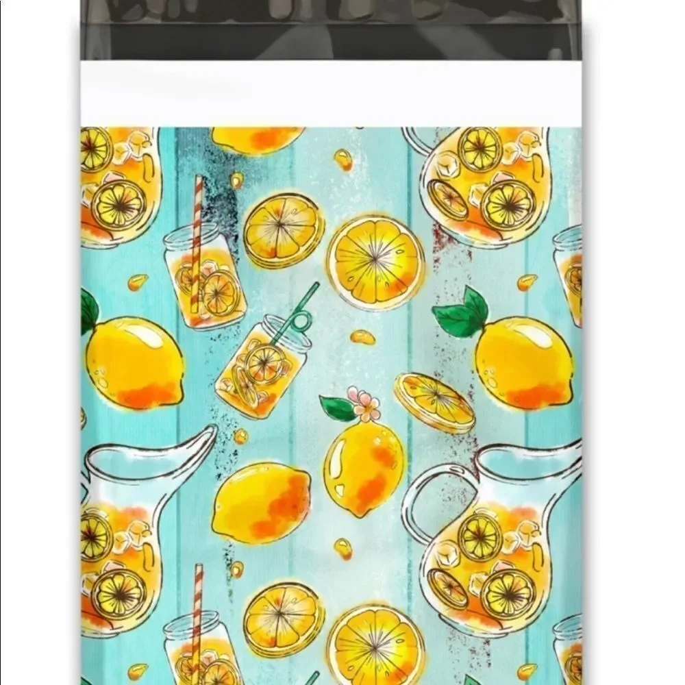 Poly Mailers MIX 35 pieces 6x9 10x13 14.5x19 35 stickers all 1.5” round